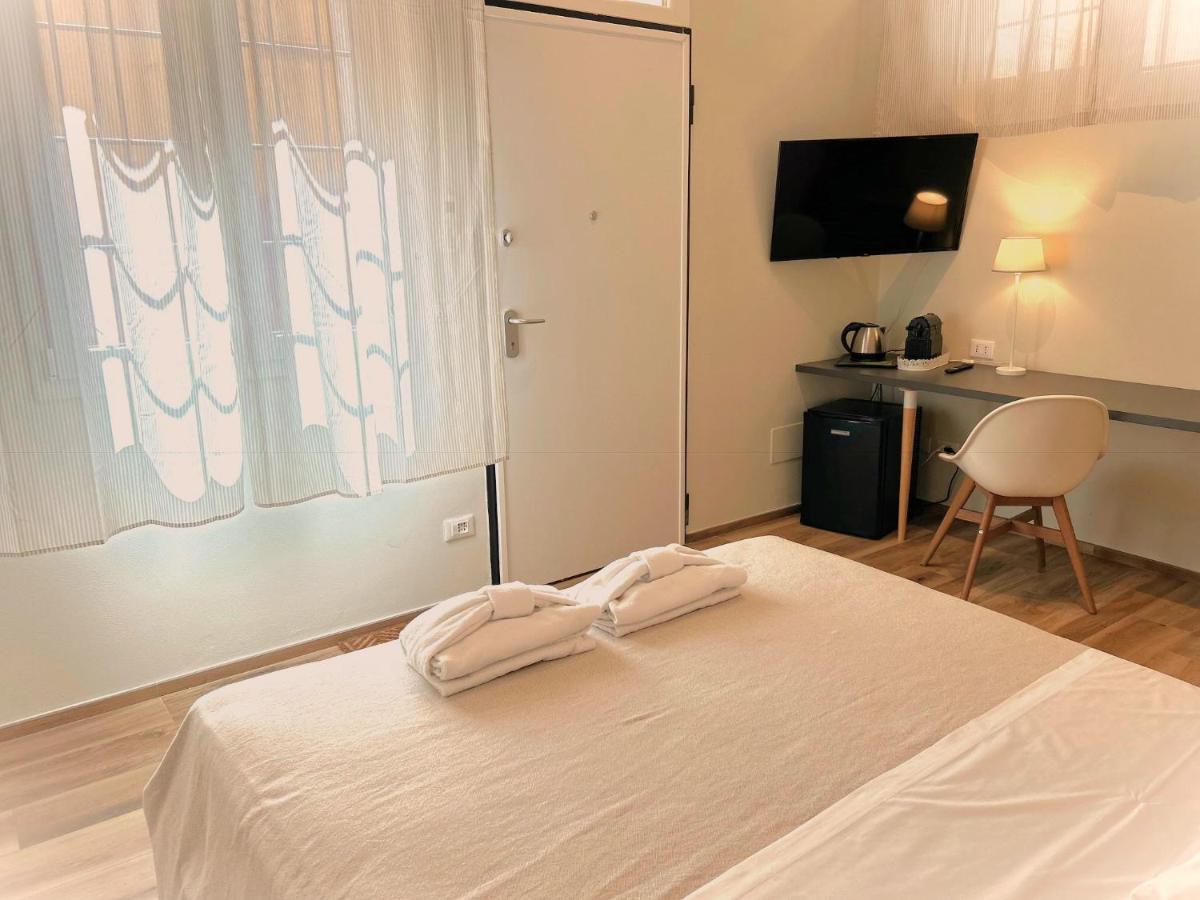 Bed In Bo San Carlo Hotel Bologna Exterior photo